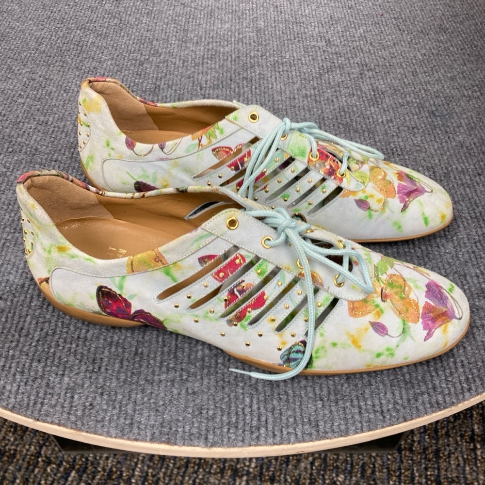 Stuart Weitzman White Floral Cutout Lace-Up Sneakers with Light Blue Laces
